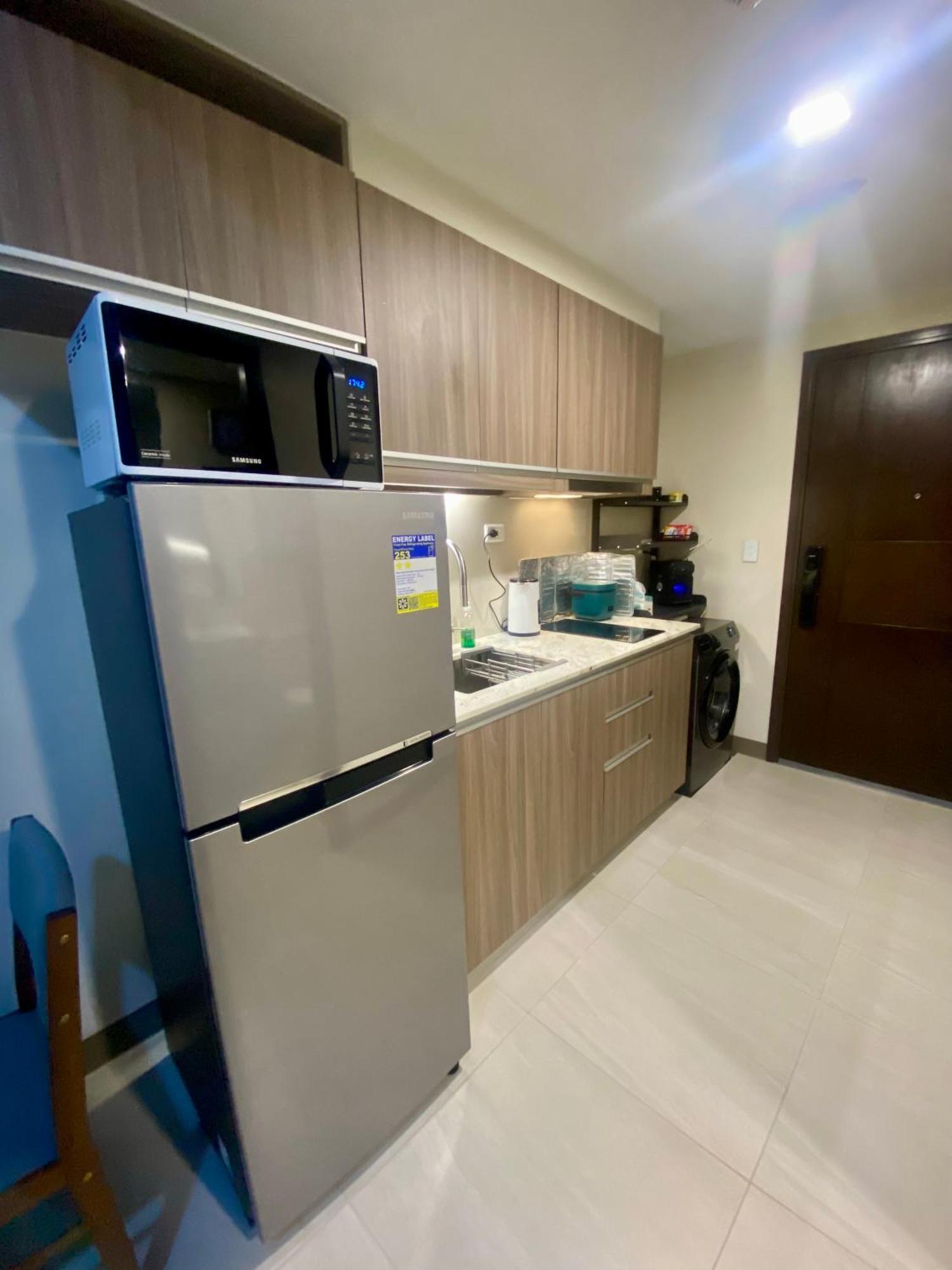 Park Mckinley West In Bgc Taguig Aparthotel Manila Exterior photo